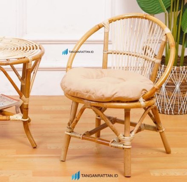  Set Kursi Teras dan Meja Momon Rotan
