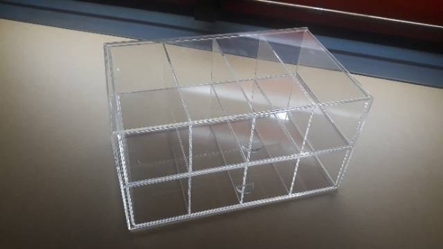  Acrylic Sunglasses Organizer