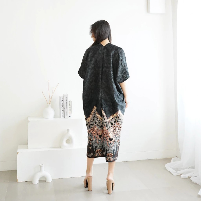 C2W Clothtowear Kaftan Batik Hitam 4