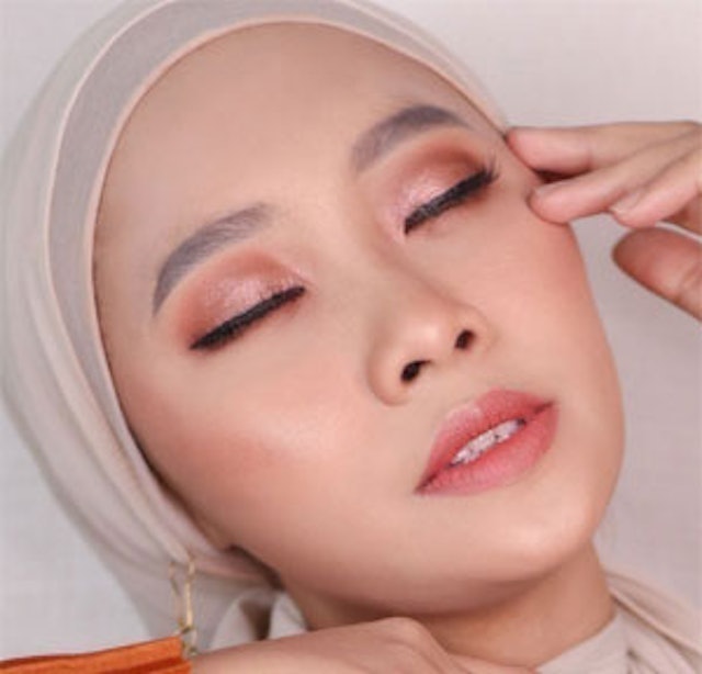 Marina Glow Ready Cheek and Lip Gel Cream Blush 4