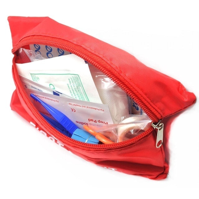  Outdoor First Aid Kit 13 in 1