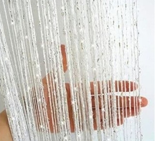 Tirai Benang Putih Glitter