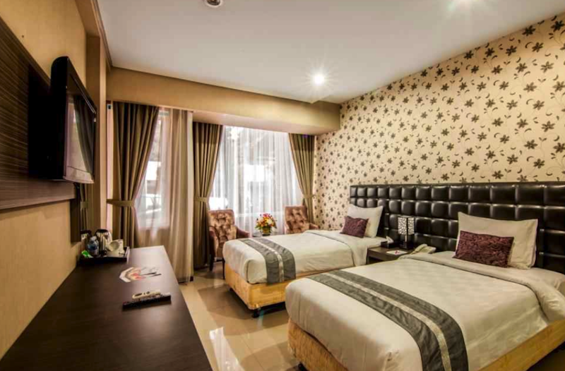 The Rizen Hotel 5