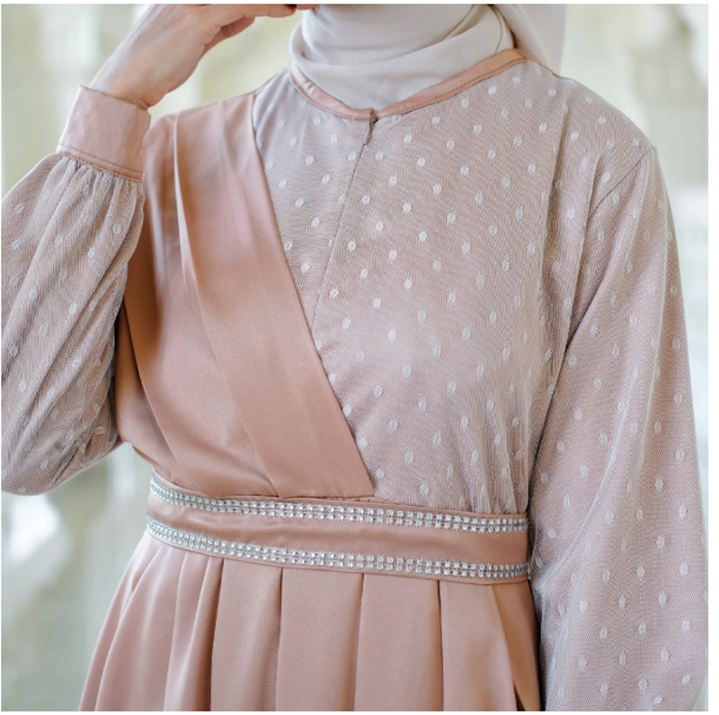 Demen Outfit Larissa Dress 2