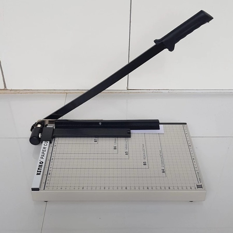 Kenko Paper Trimmer 10" x 15" Folio Metal Base 2