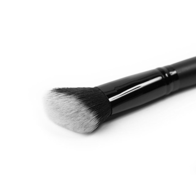Premium Angled Blush Brush 2