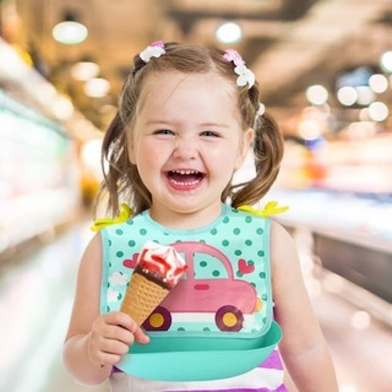 Foldable Bib With Crumb Catcher 3