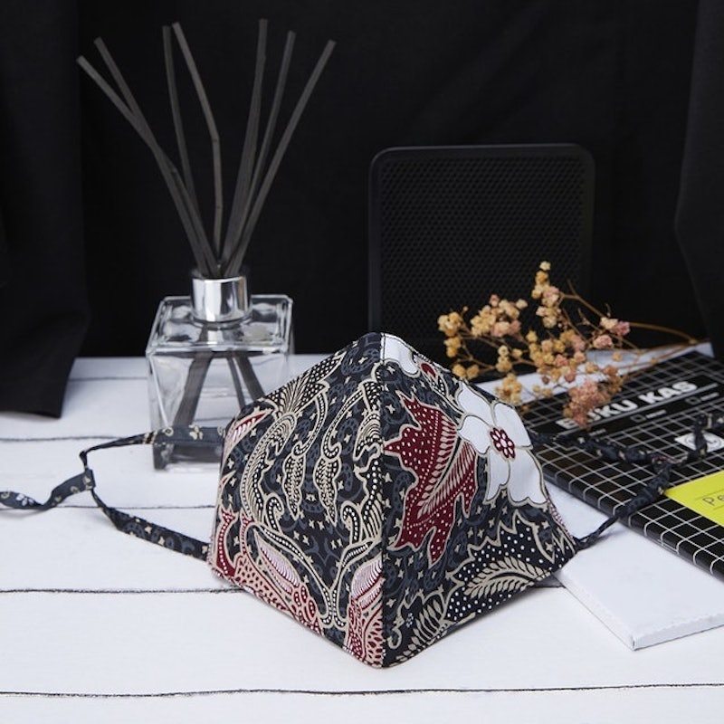 Masker Kain Batik 4