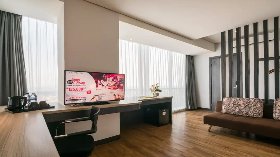 Luminor Hotel Jemursari 3