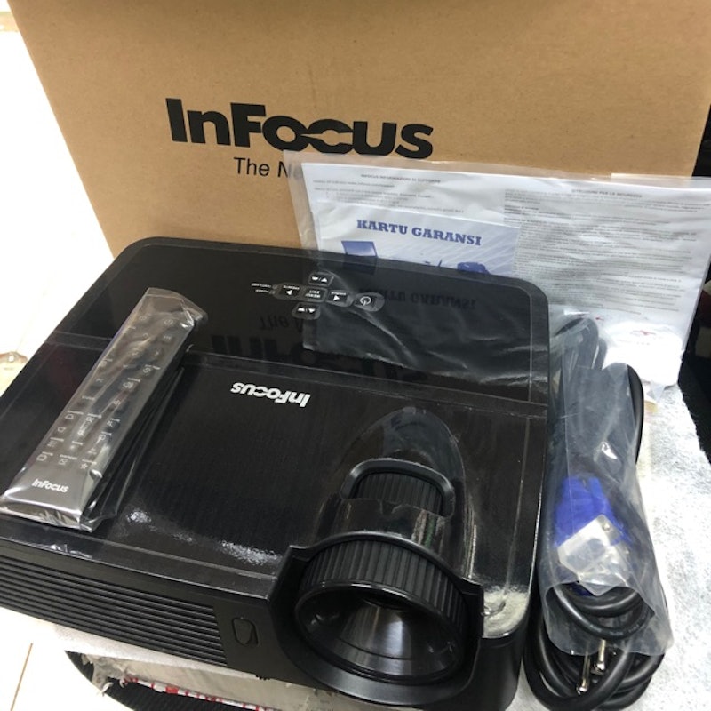 InFocus Projector IN112