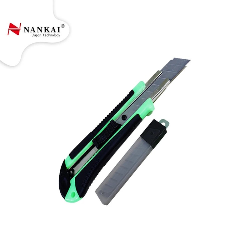 Nankai Pisau Cutter Besar + Isi 4