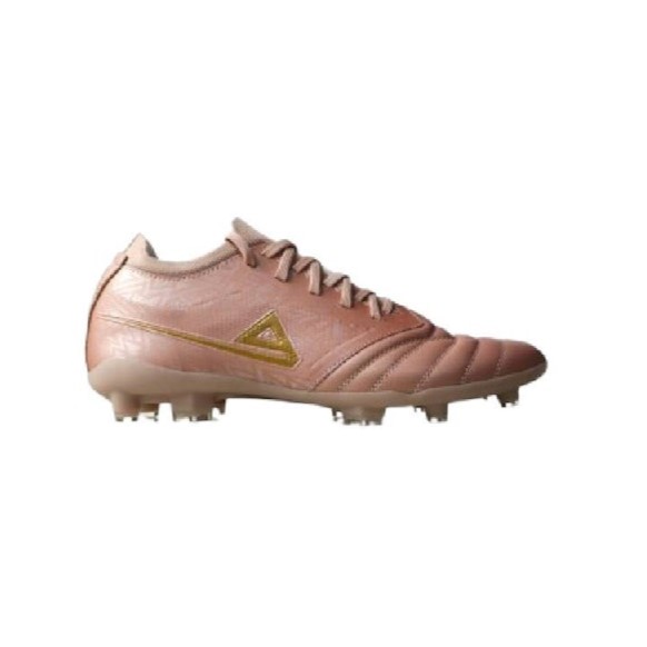 10 Rekomendasi Merek Sepatu Bola Terbaik  [Brand Lokal, Original] (Terbaru Tahun 2026) 4
