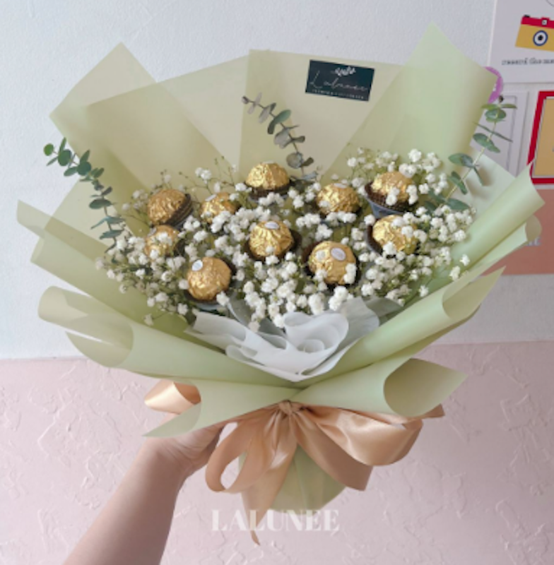 Buket Wisuda Coklat Ferero 4