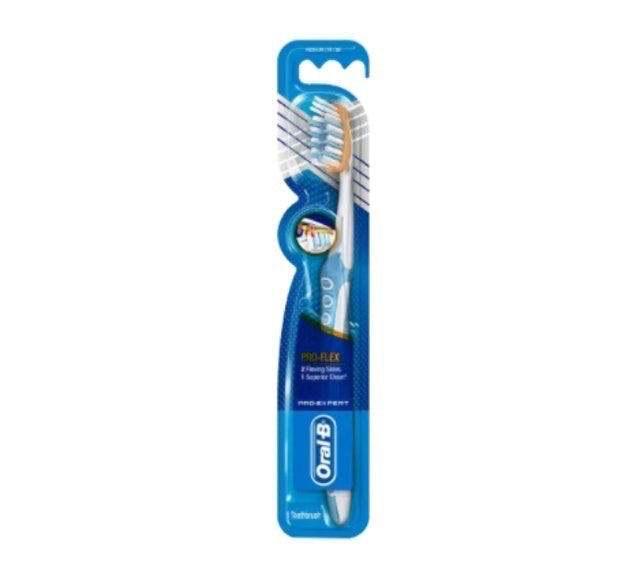Oral-B Pro-Expert Pro-Flex Manual Toothbrush