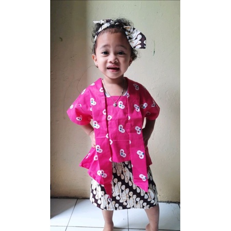 Kebaya Jumputan