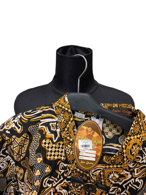 Putri Nasya Batik Primis Blouse Panjang 3