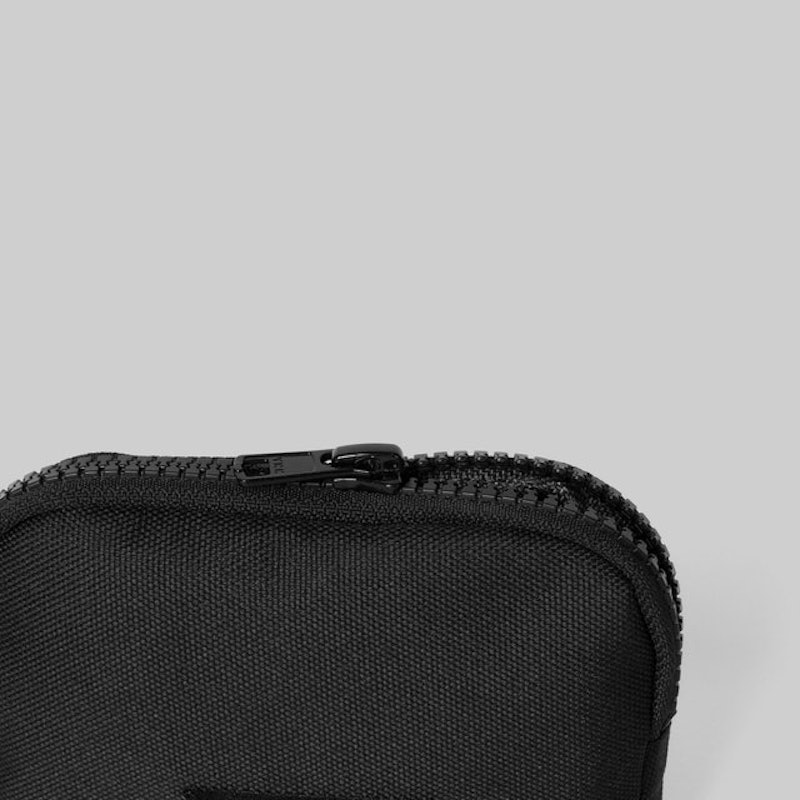 Mako Tiny Pouch 4