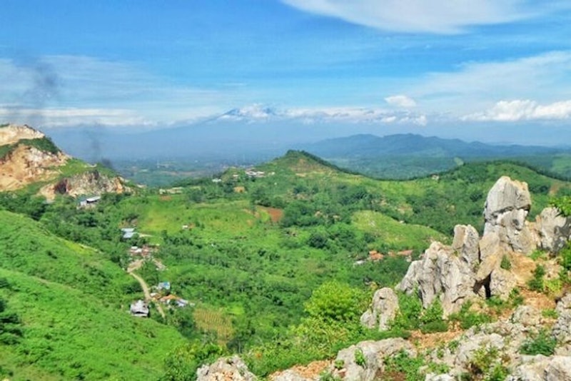 Stone Garden Citatah Dan Goa Pawon 1