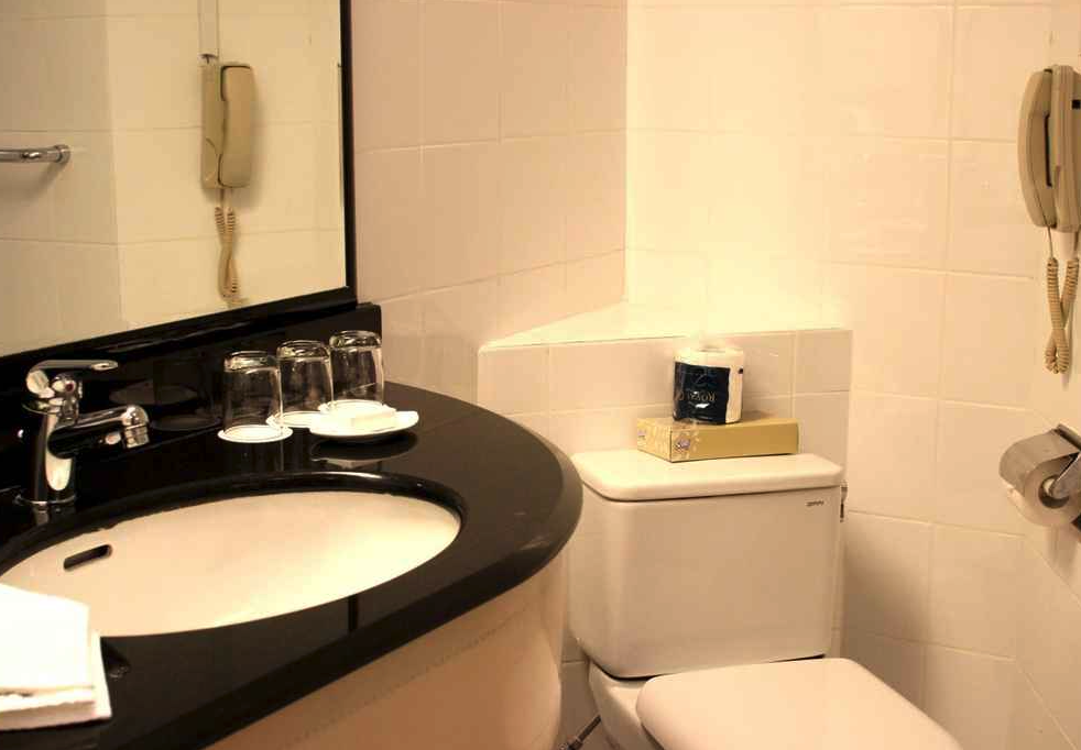  York Hotel Singapore