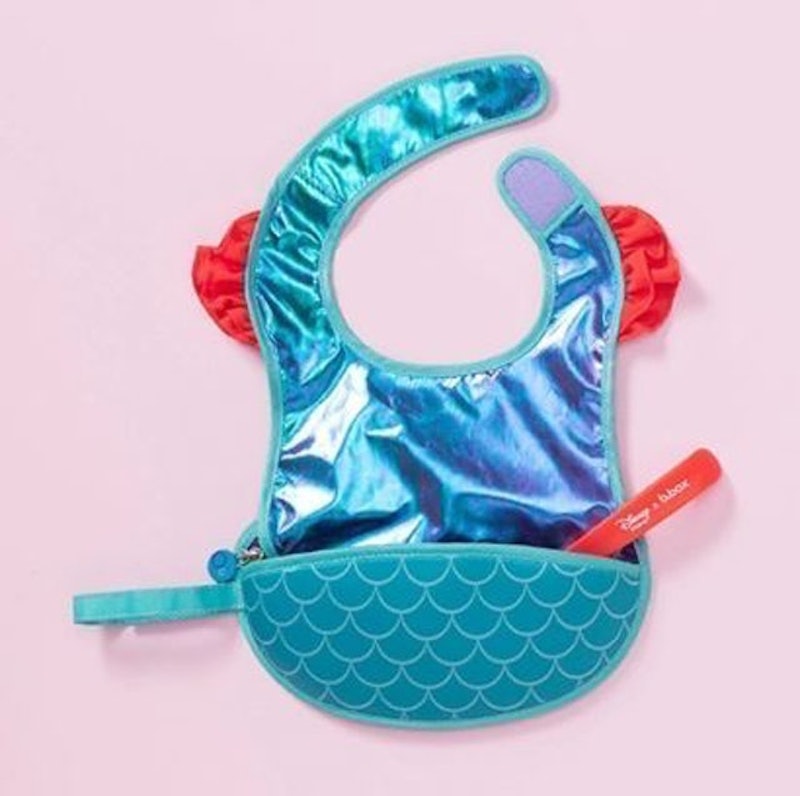 Travel Bib + Flexible Spoon 2