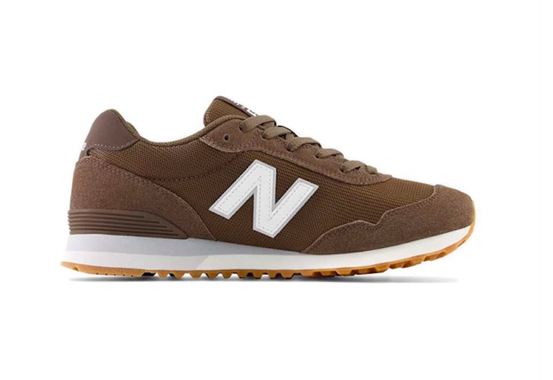 10 Rekomendasi Sepatu New Balance Terbaik untuk Pria Terbaru