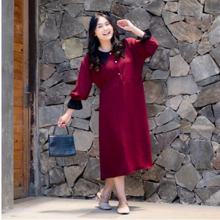 Yoenik Apparel  Haneul Collar Midi Dress