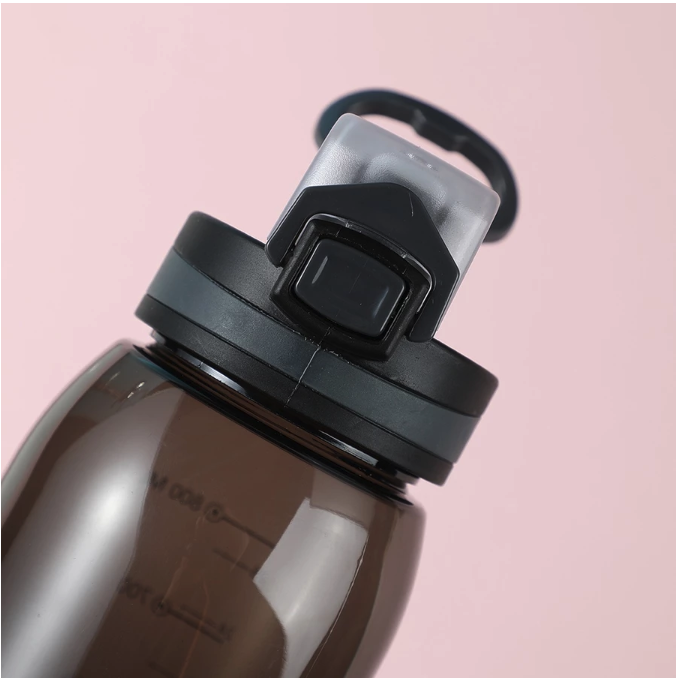 MINISO Botol Minum Air 900 ml  2