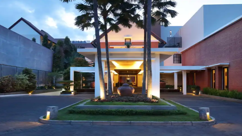 Santika Hotel Premiere Malang 1