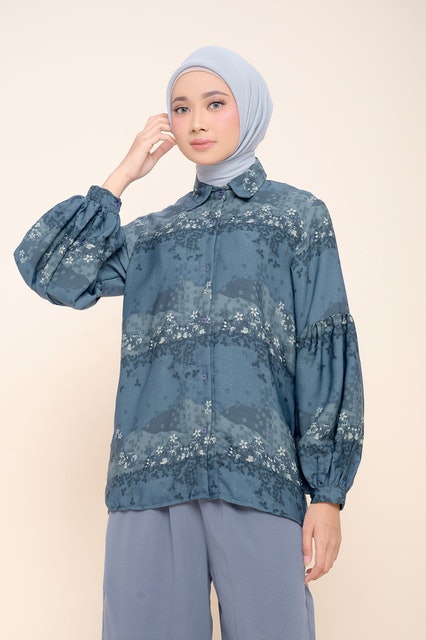 Yazwa Navy Blouse - Romansa Khatulistiwa - Edisi Bunga Simpur 2