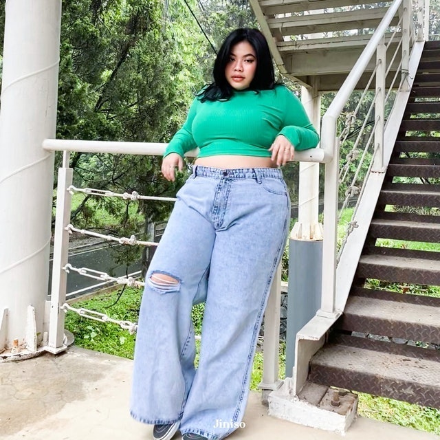 Jumbo Highwaist Loose Ripped Jeans  1404 REAL CURVY
