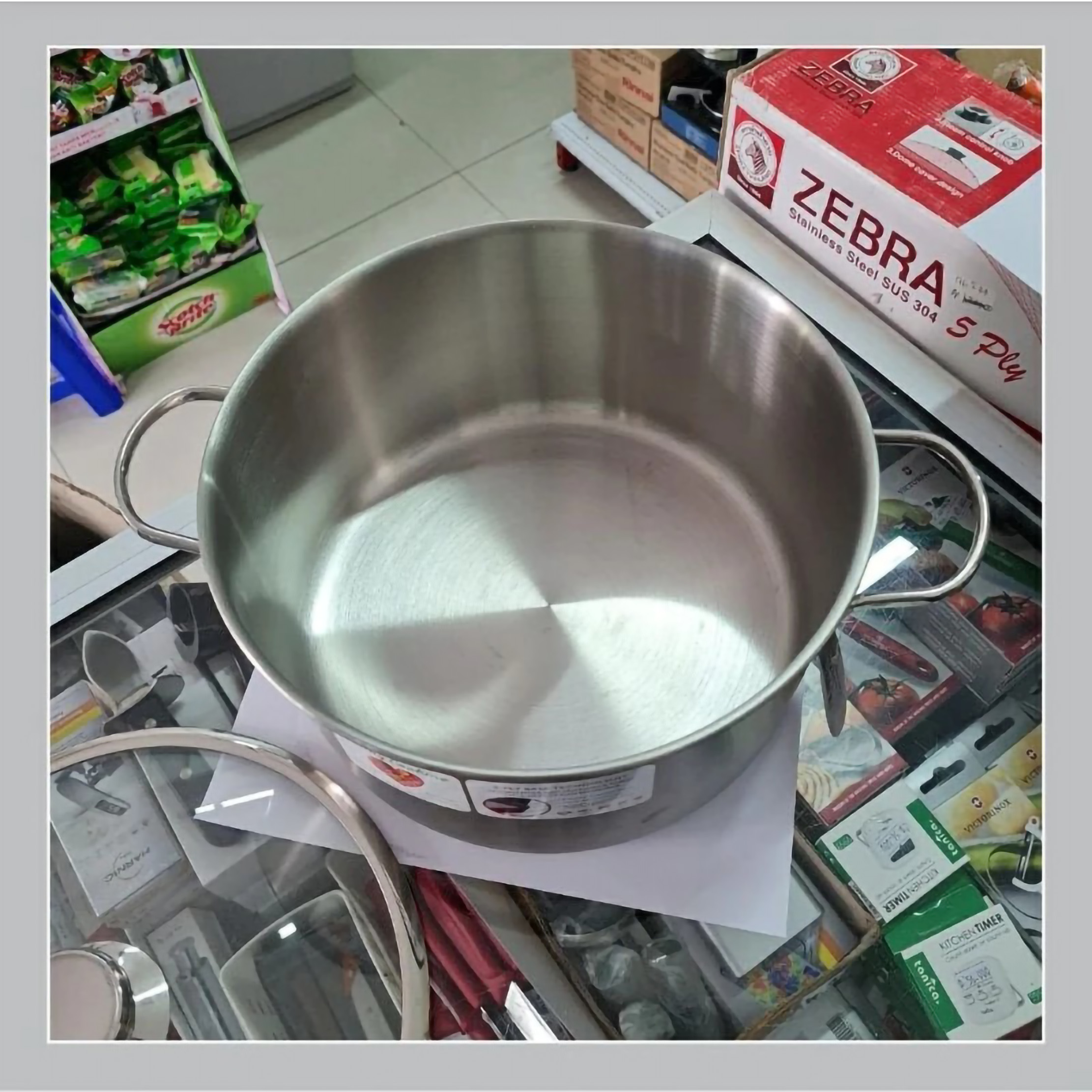 Perusahaan Logam Bima Bima™ Precious Kitchen Saucepot with Glass Cover 28 cm  PK11028G