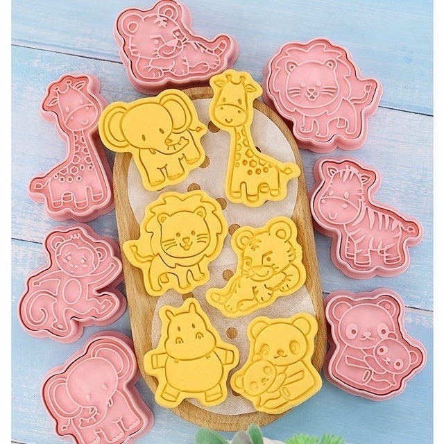  Cookie cutter press animal
