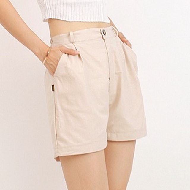 Celana Hotpants Cheleo Cream 4