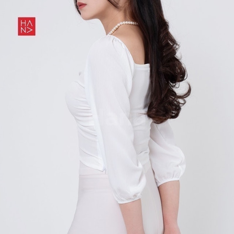 Hailee Sabrina Blouse Wanita 5