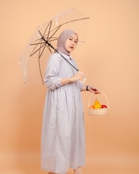 Lavvon Haruka Midi Dress