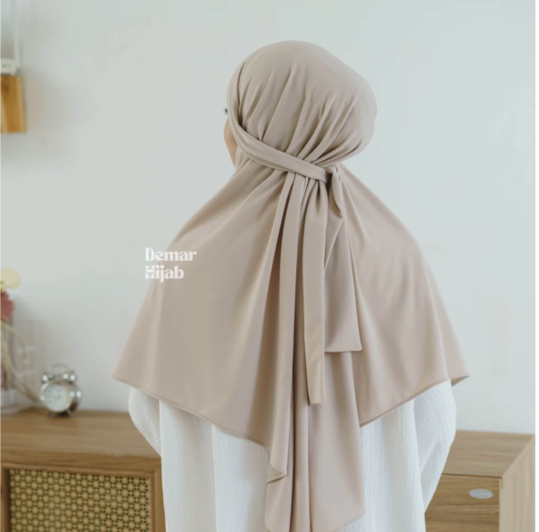  Demar Hijab Aisha French Khimar Syari Instan
