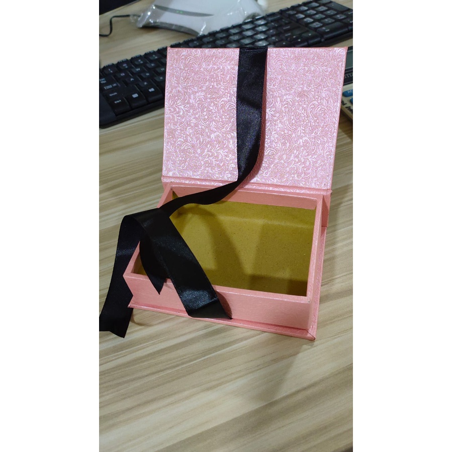 Rvl Gold Kotak Kado 4