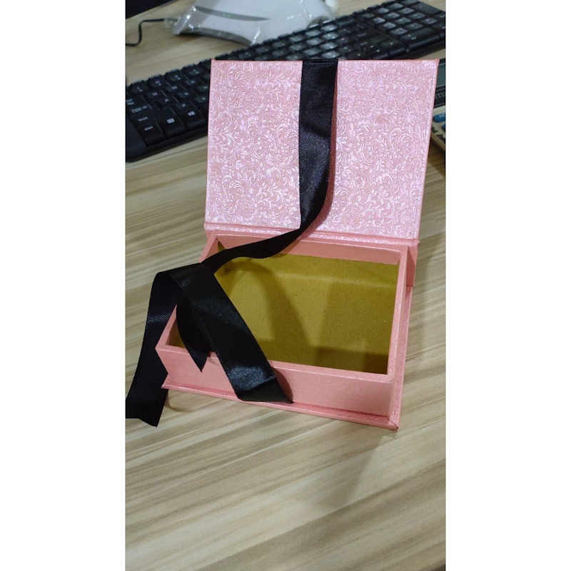 Rvl Gold Kotak Kado 4