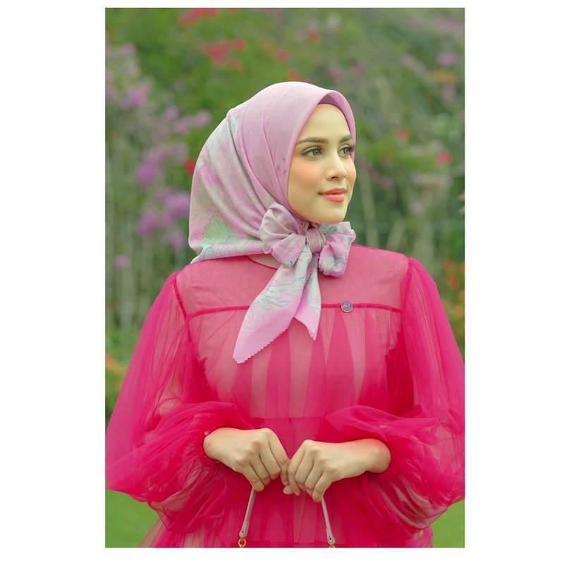 Buttonscarves The Friendship Satin Square 2