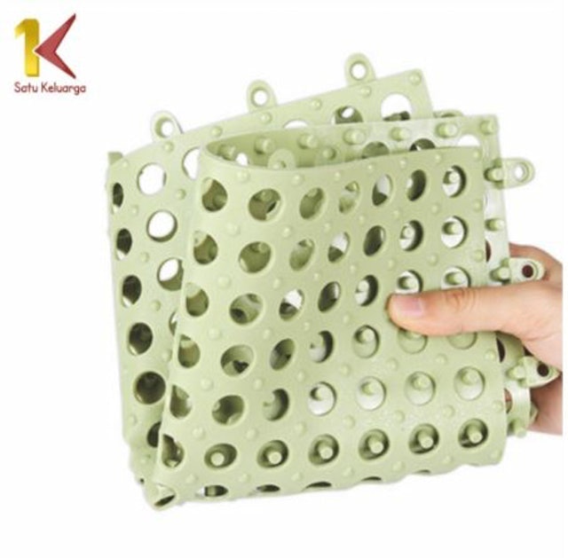 Satu Keluarga Keset Lantai Polkadot C236