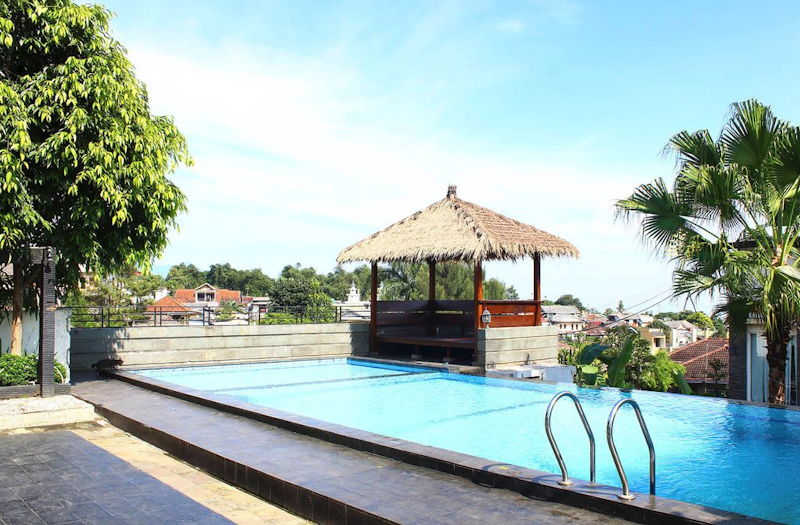 The Rizen Hotel 4