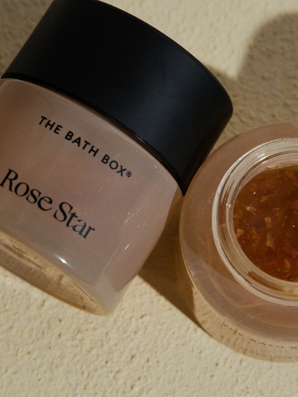THE BATH BOX ROSE STAR Exfoliating Facial Mask 3
