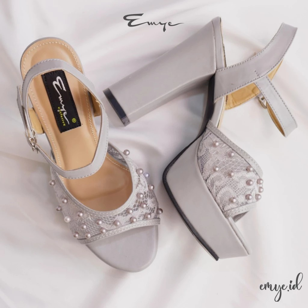 Emye Tritelia Sepatu Pengantin Wanita