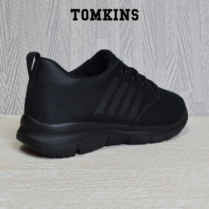 TOMKINS Capitano Black 4