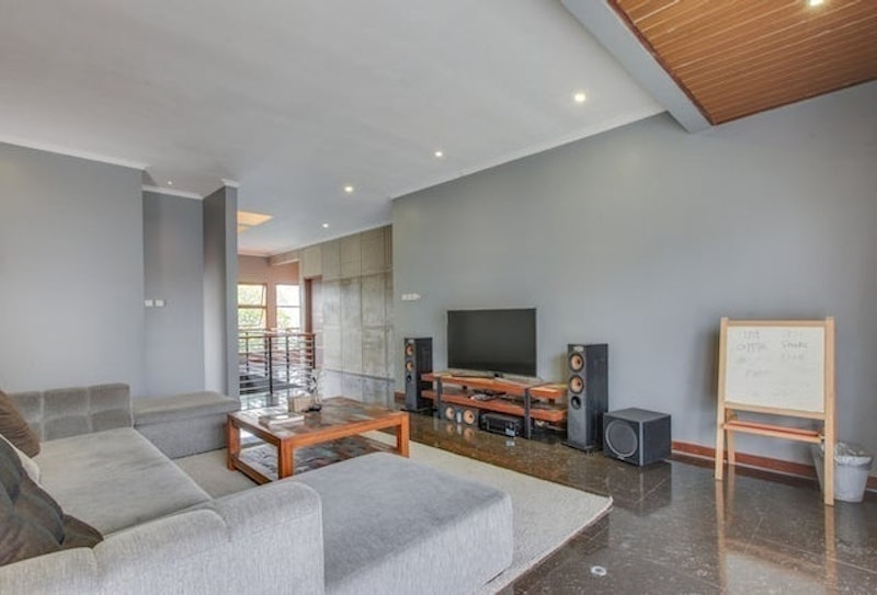 The Most Affordable Luxury Villa in Jakarta (Kai Villa Escotel) 3