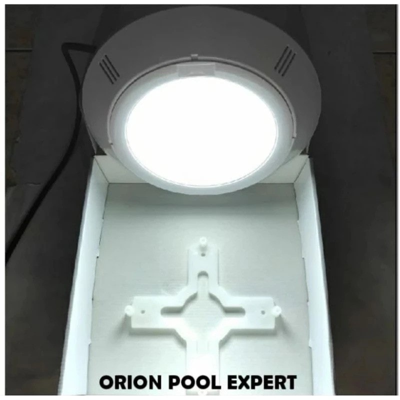 Astral Lampu Kolam Renang LED 2