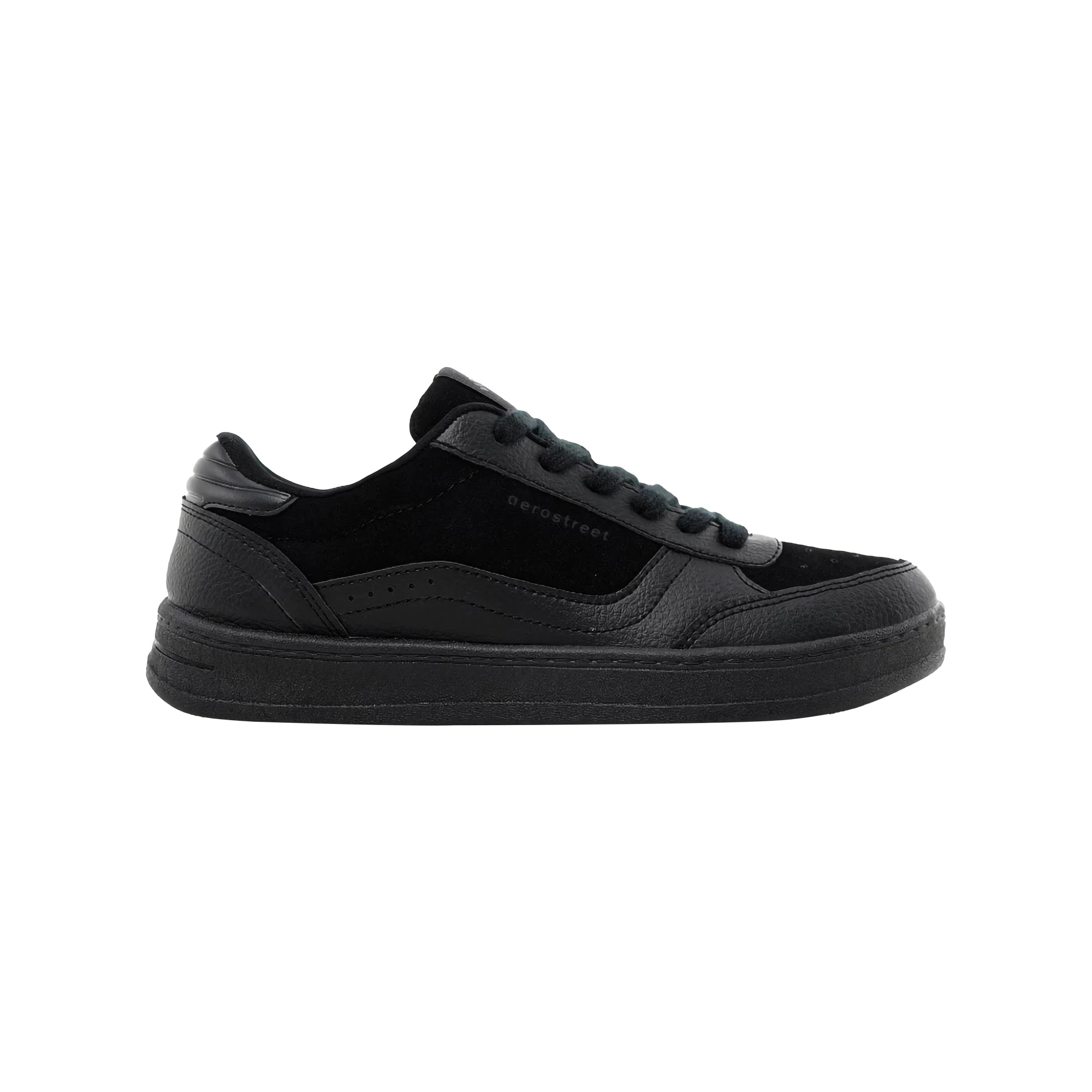 10 Rekomendasi Sneakers Pria Full Black Terbaik (Terbaru Tahun 2026) 1