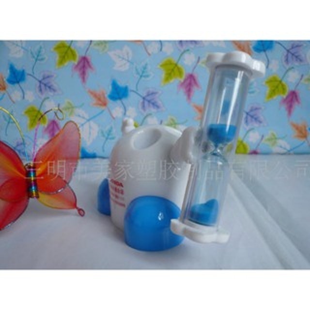  Wadah Sikat Gigi Dengan Hiasan Jam Pasir