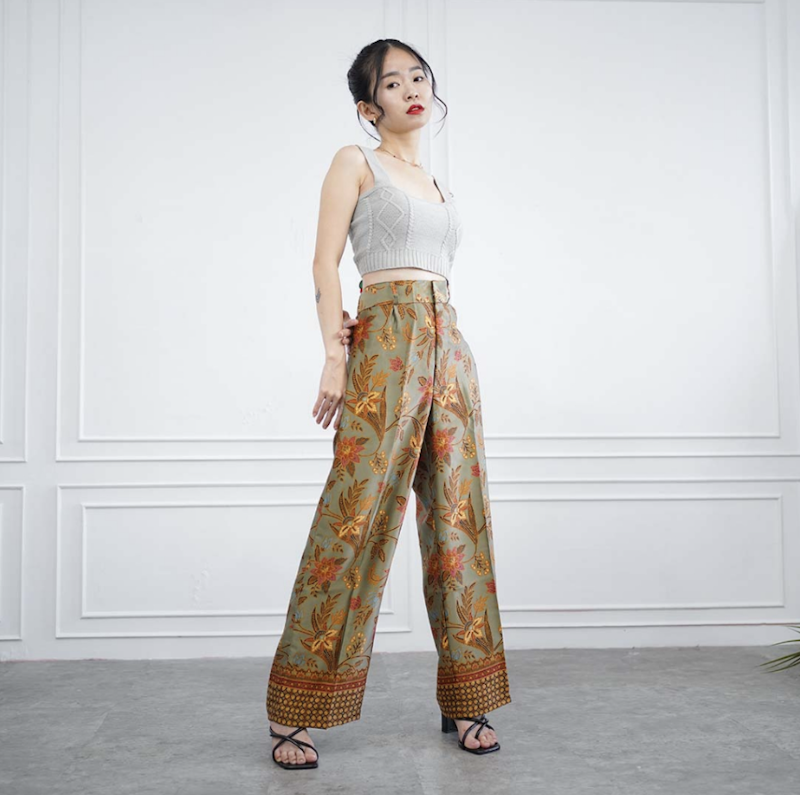 Celana Kulot Aruem Motif Boket Lily 2