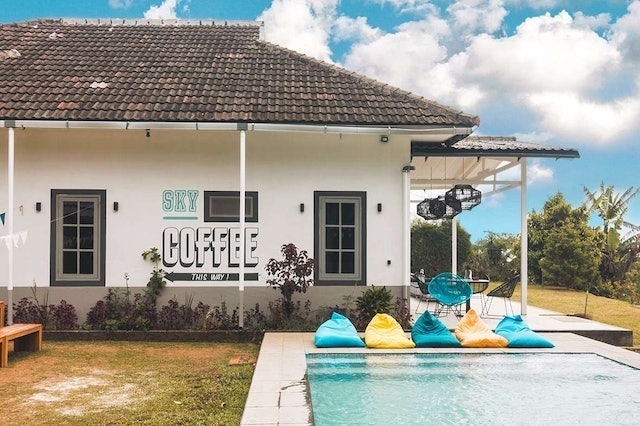 10 Rekomendasi Villa dengan Private Pool di Puncak Terbaik  2